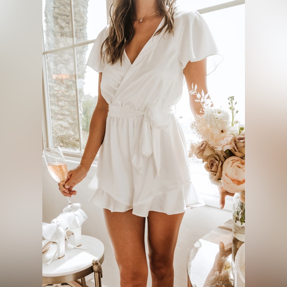 NWT Show Me Your MuMu Say I Do White Shimmery Belted Romper, Women’s Size XL